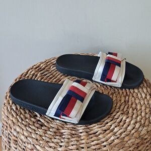 Gucci Womens Sylvie Satin Oversized Bow Slides Molded Rubber Soles EU38/US7.5-8